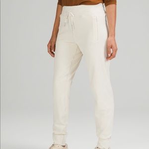 Lululemon Engineered Warmth Jogger